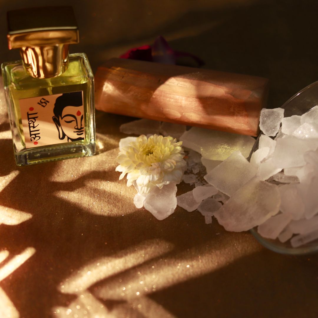 Aastha Perfume - एक आध्यात्मिक एहसास ( लाल चंदन से बनाया गया है )